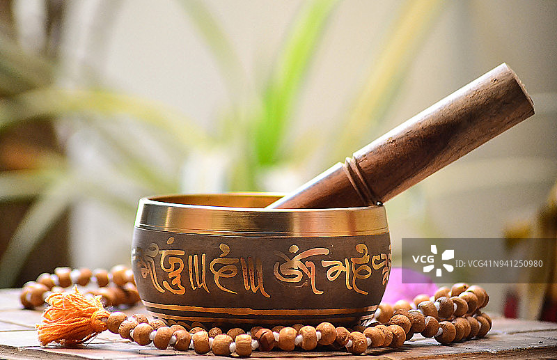 藏族颂钵与念珠/艾哈迈达巴德图片素材