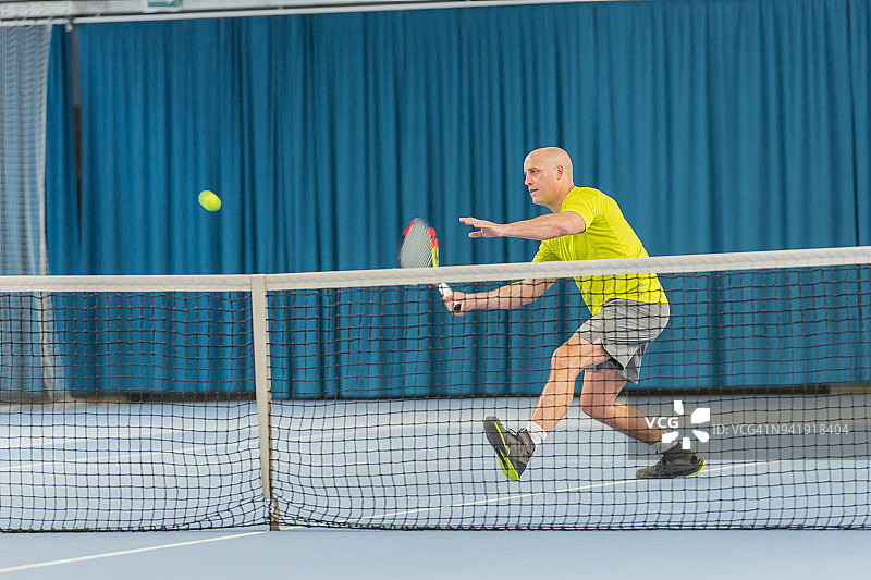 室内网球运动员图片素材