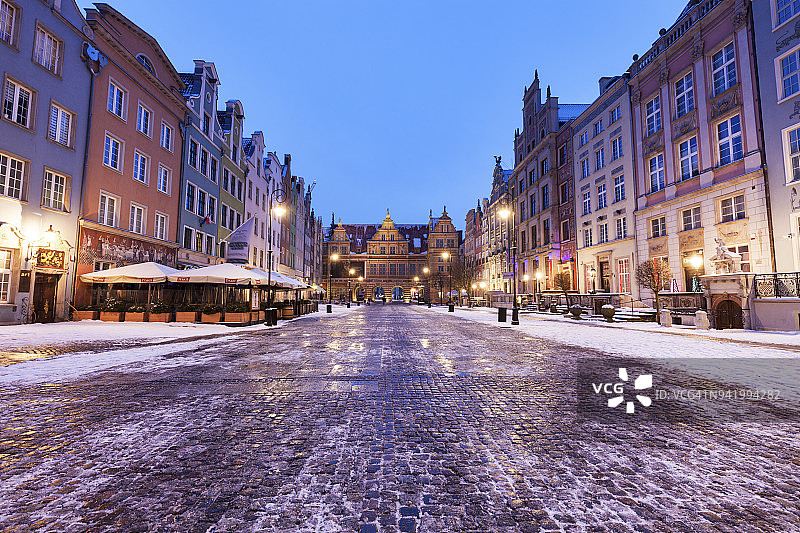 夜晚格但斯克绿门图片素材