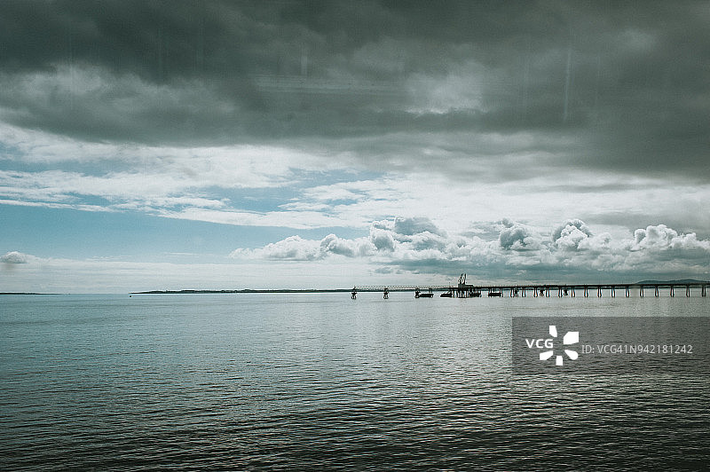 海与长码头图片素材