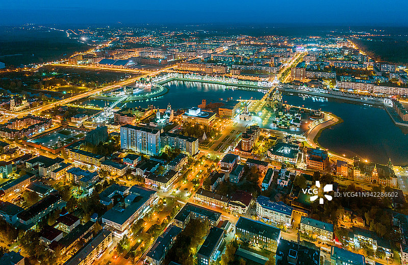 约什卡尔奥拉市城市夜景图片素材