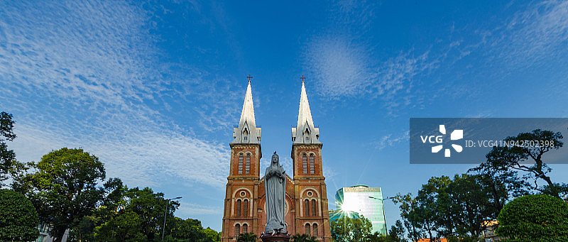 越南胡志明市圣母大教堂图片素材
