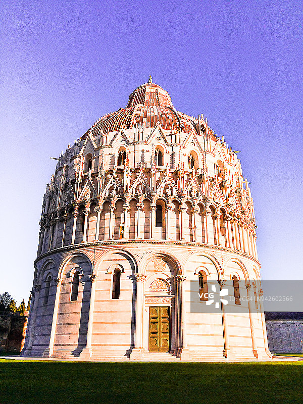 意大利比萨奇迹广场图片素材