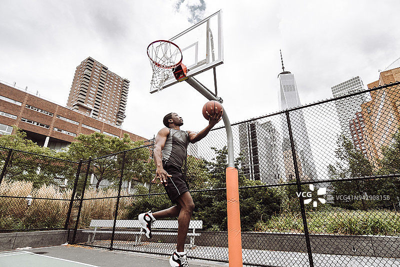 纽约市的灌篮图片素材