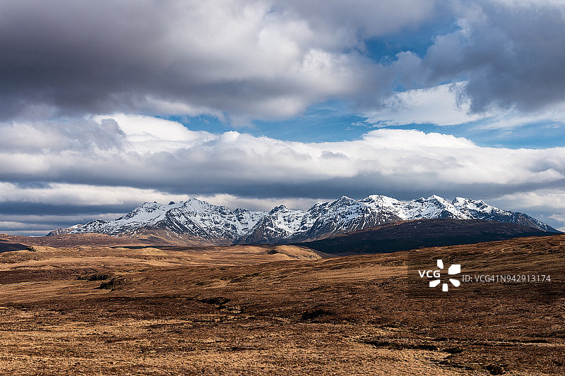 库林山脉图片素材