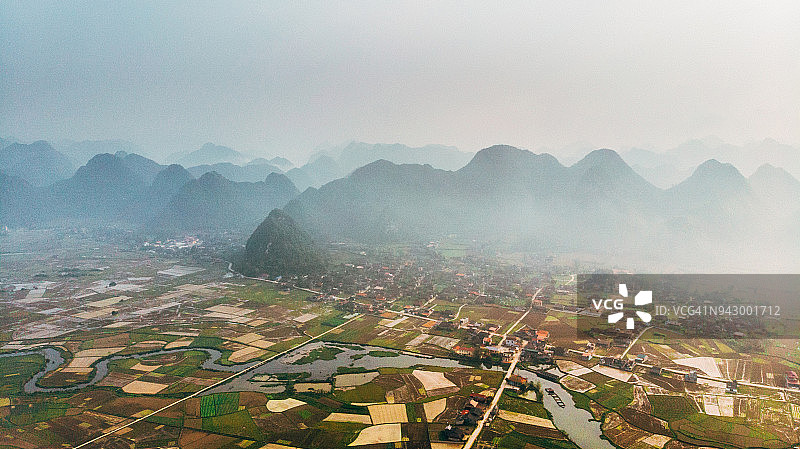 北山山谷的空中景色图片素材