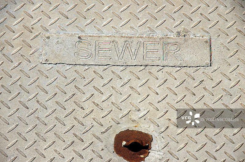 混凝土污水井盖图片素材