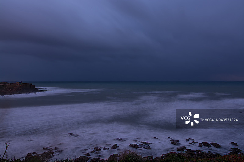 日落后的圣洛伦索海滩图片素材