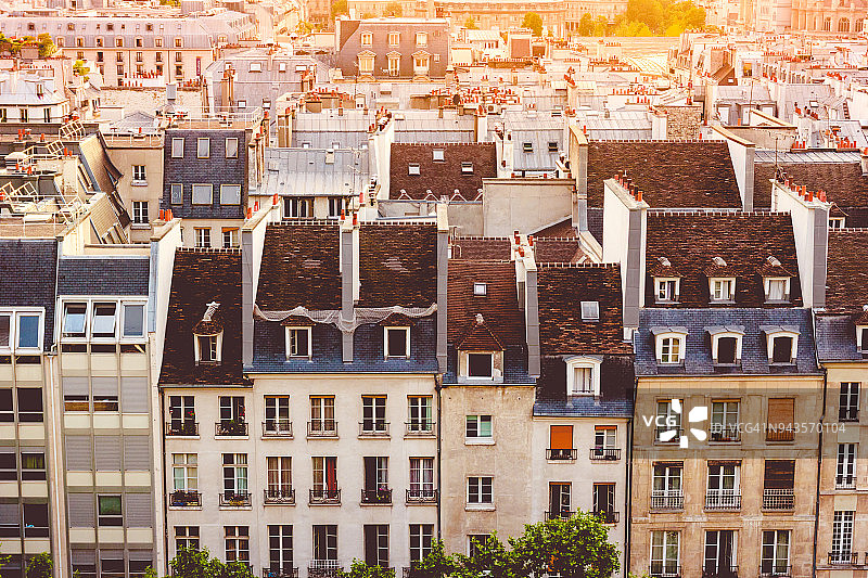 法国巴黎蓬皮杜艺术中心附近的建筑图片素材