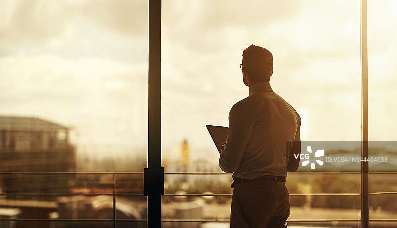 大好机遇在前图片素材