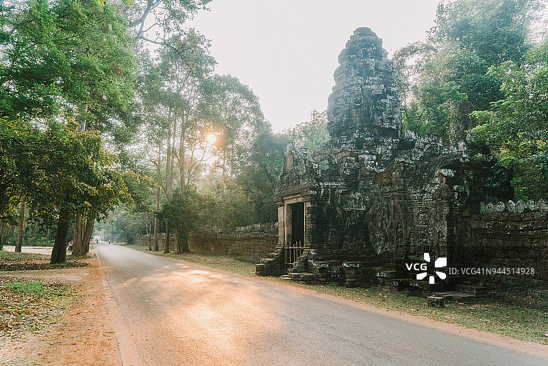 日出时的吴哥寺图片素材
