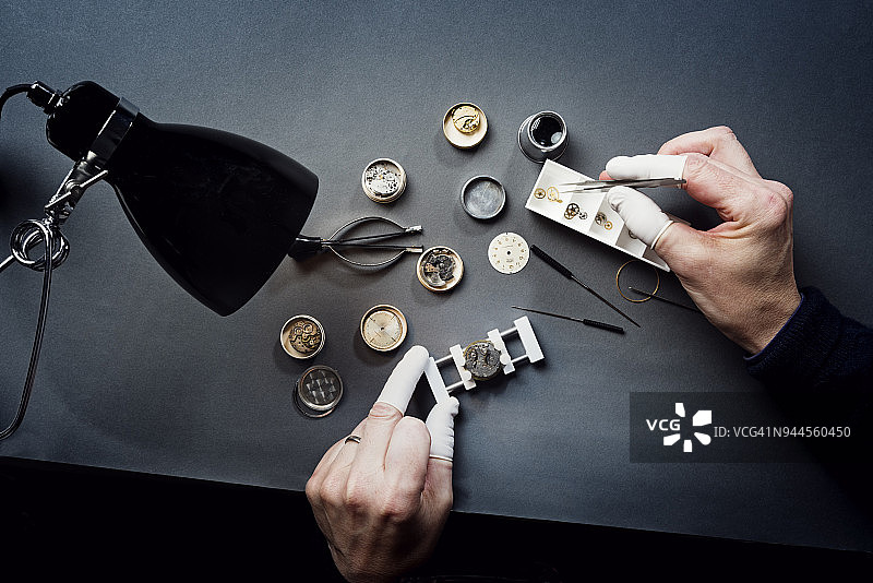 制表师工作场景鸟瞰图图片素材