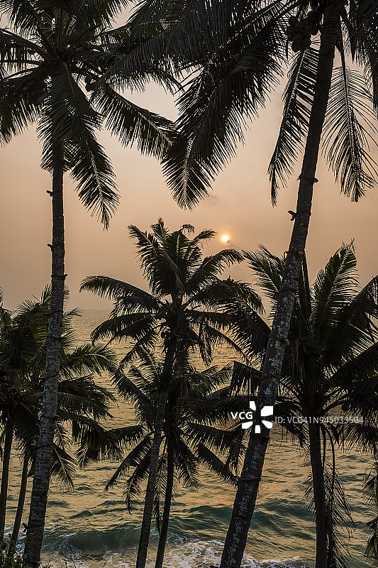 瓦卡拉海滩的日落图片素材