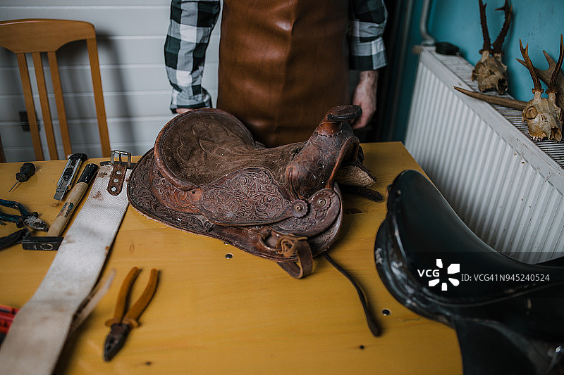 马鞍修复图片素材