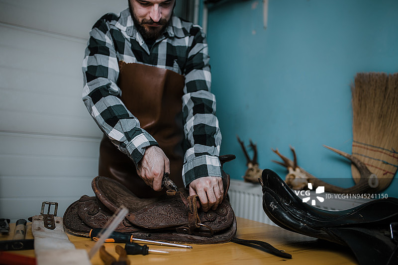 马鞍修复图片素材
