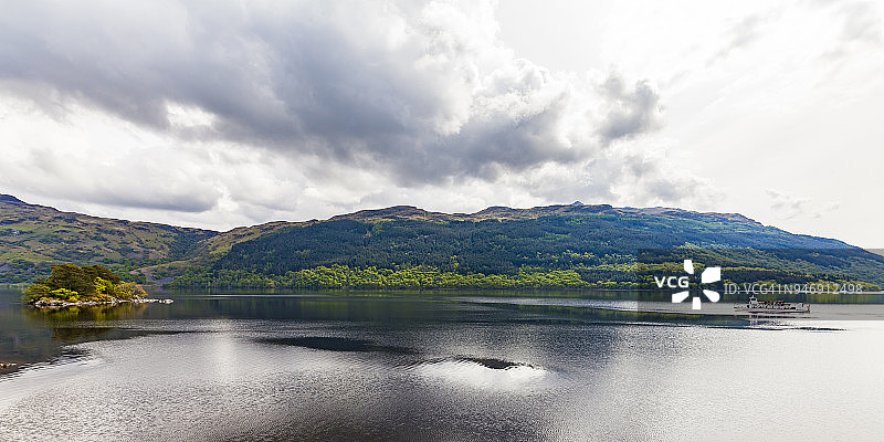 英国苏格兰洛蒙湖和特罗萨克斯国家公园洛蒙湖风光图片素材