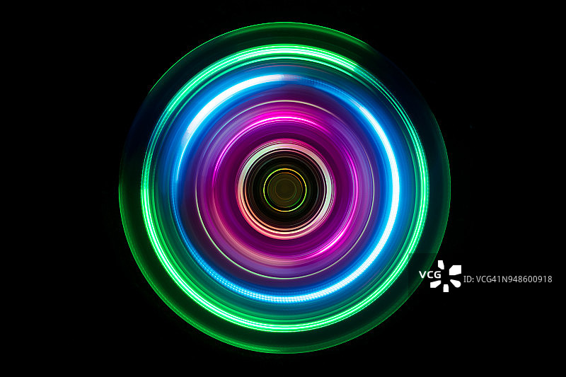 彩色光迹漩涡图片素材