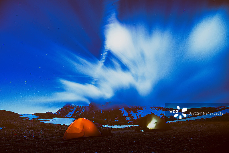 夜空露营图片素材