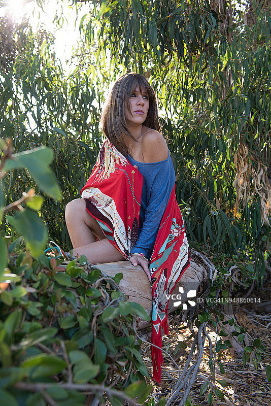 自然中的女人图片素材