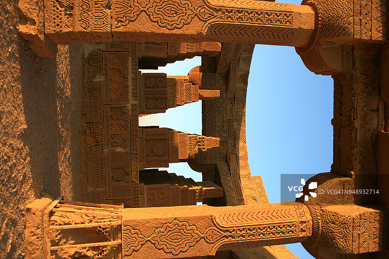 巴基斯坦卡拉奇的乔昆迪墓群图片素材