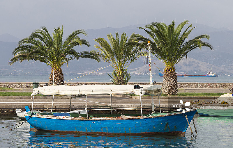 纳夫普利亚（希腊）的船只图片素材