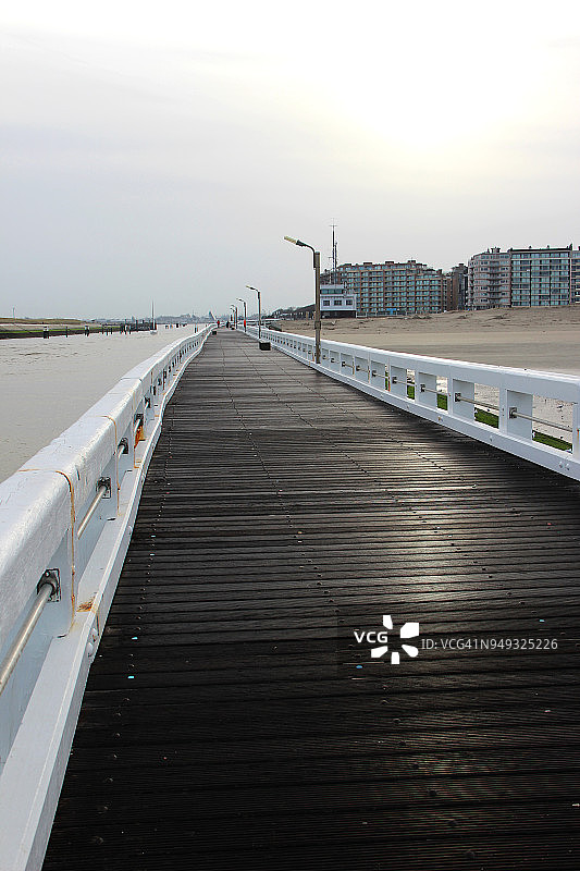 比利时西弗兰德斯尼乌波特西码头景色图片素材