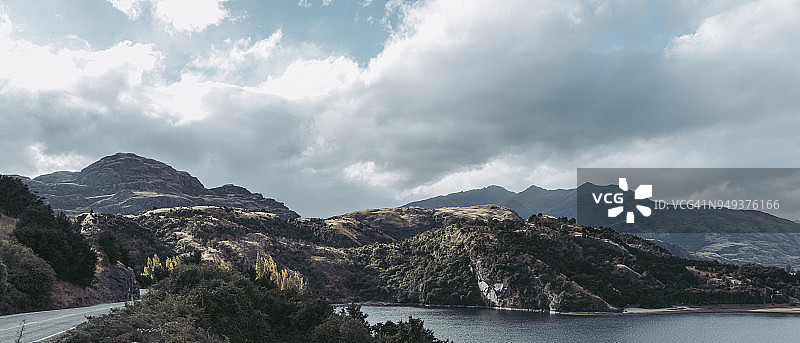 新西兰马尔堡峡湾日出图片素材