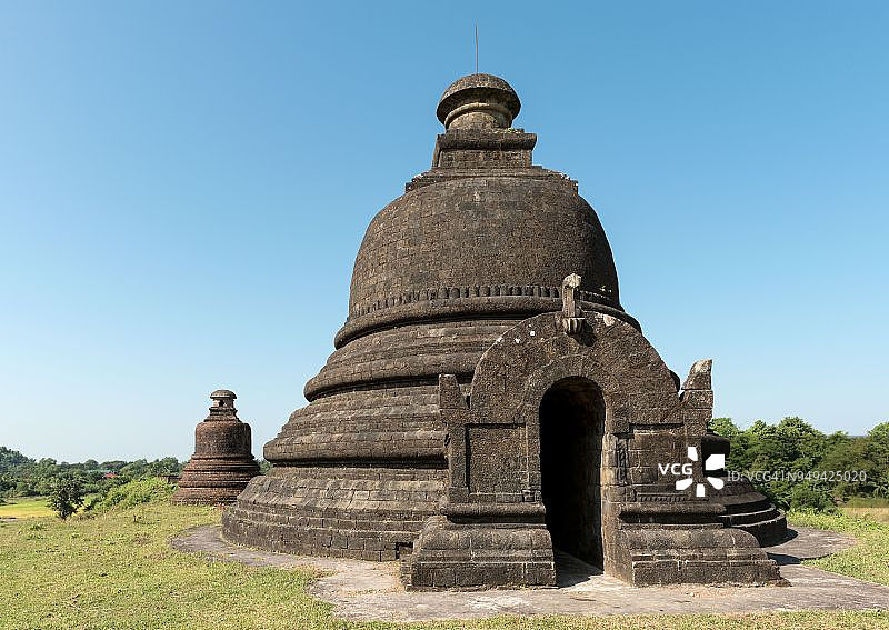 缅甸妙乌敏达宗佛塔图片素材