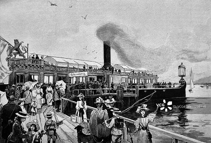 人们登上蒸汽船旅行_1895图片素材