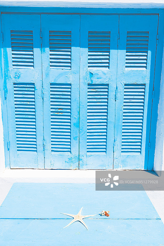 桌子上的海星图片素材