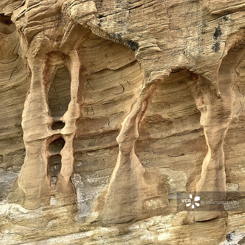 犹他州拱礁国家公园弗里蒙特河的侵蚀砂岩图片素材