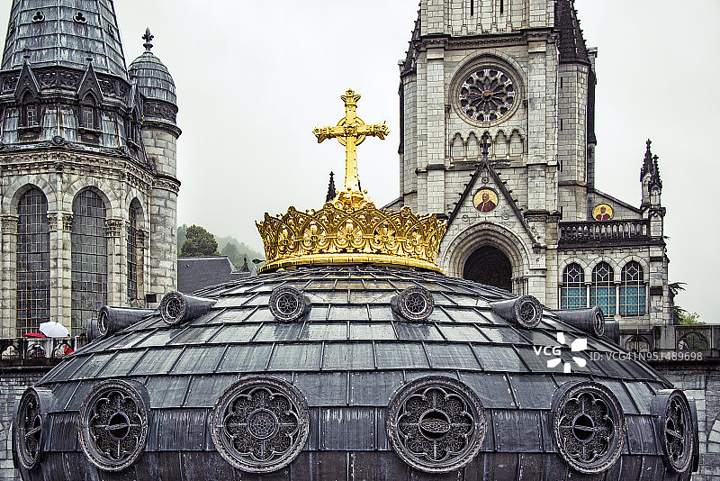 法国卢尔德圣母圣殿图片素材