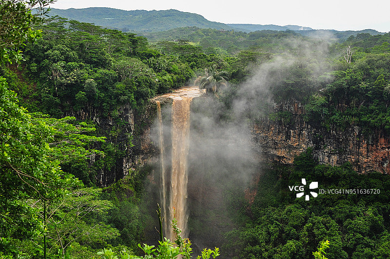 毛里求斯萨凡纳区查马雷尔瀑布图片素材