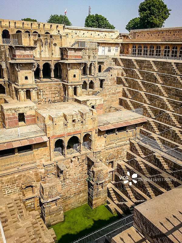 印度多层阶梯神庙图片素材