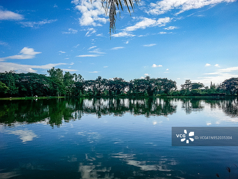 清迈博桑钓鱼湖图片素材