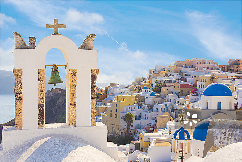 圣托里尼伊亚的钟楼图片素材