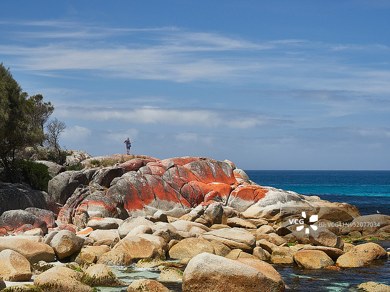 渔夫在火焰湾的海岬上图片素材