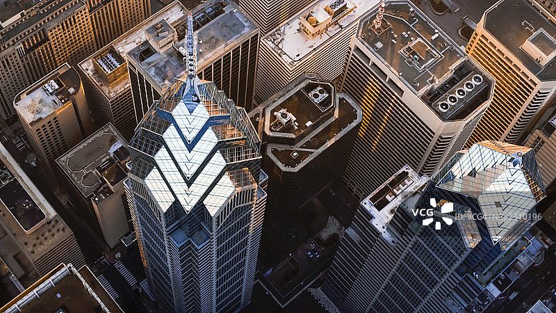 宾夕法尼亚州费城自由广场一号和二号上空图片素材