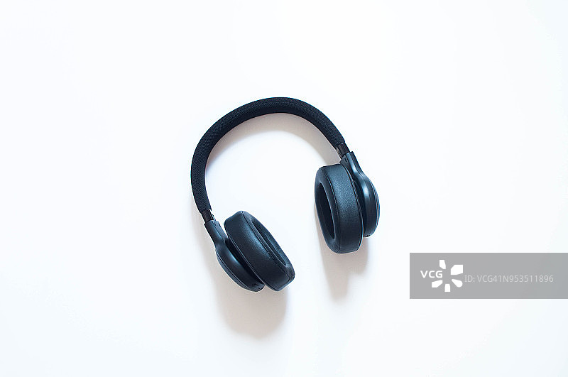 黑色耳机俯视图图片素材