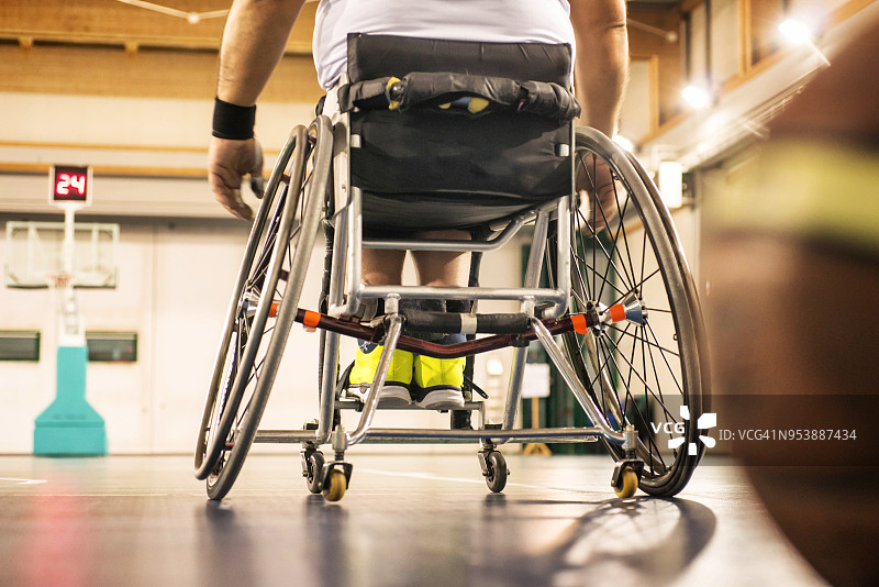 残疾人篮球运动员图片素材