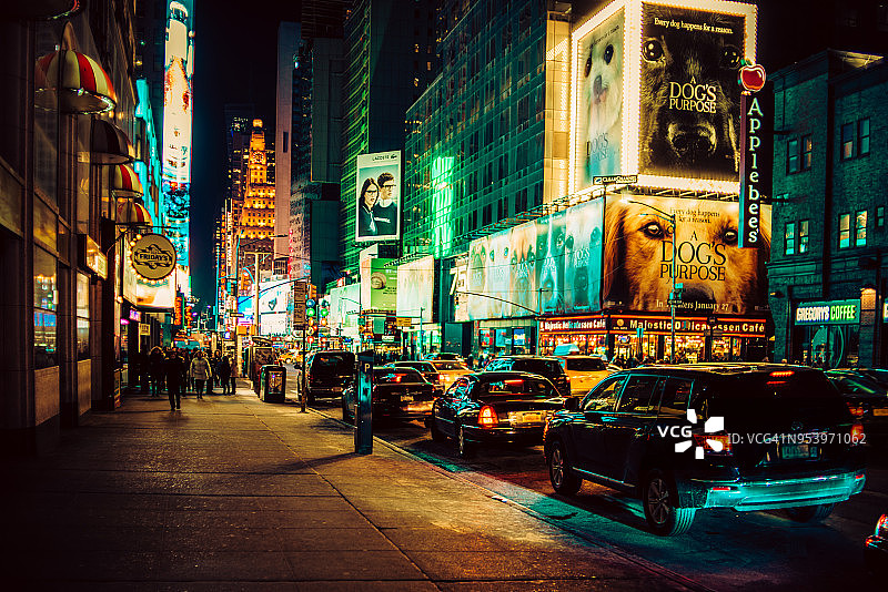 夜晚的曼哈顿剧院区图片素材