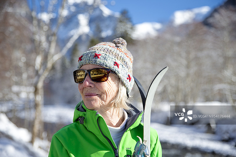 准备滑雪图片素材
