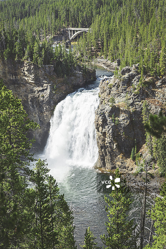 黄石峡谷瀑布图片素材