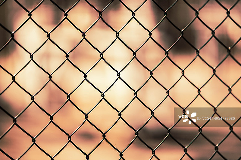 铁丝网围栏特写镜头图片素材