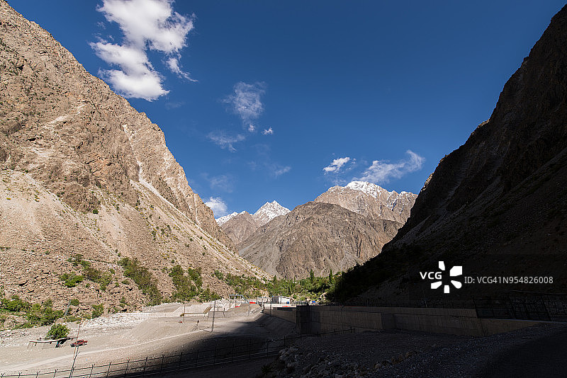 金色山谷图片素材