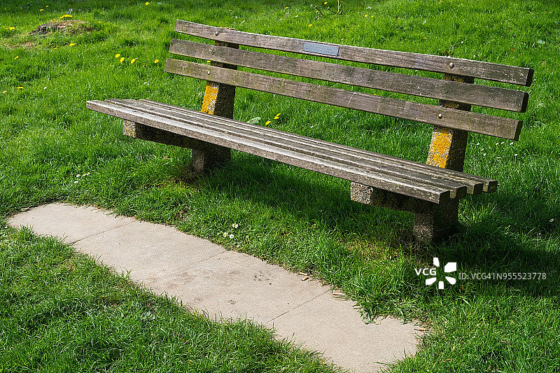 公园里的山毛榉座椅图片素材