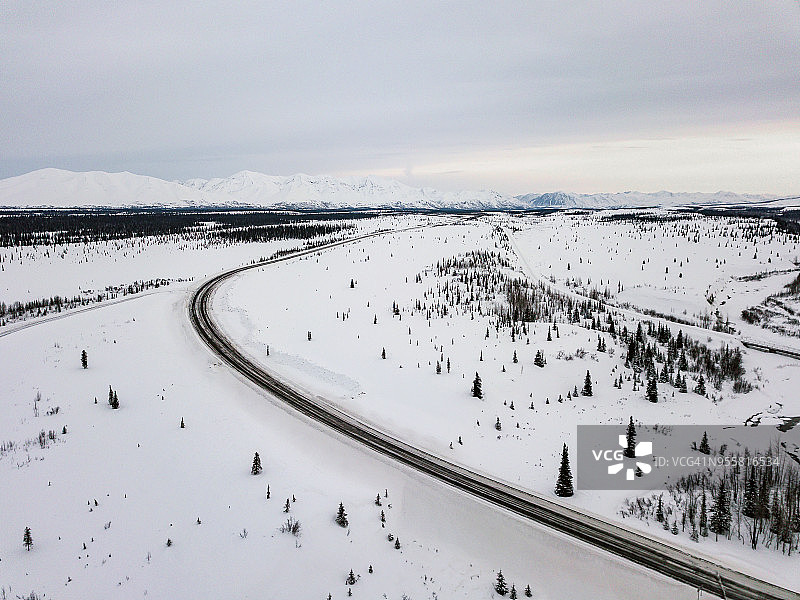 冬季阿拉斯加乔治·帕克斯高速公路沿途美景图片素材
