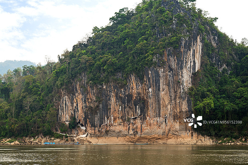 老挝的帕乌石窟图片素材