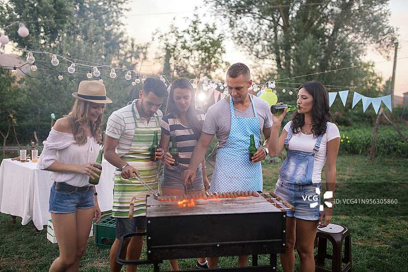 户外聚会图片素材