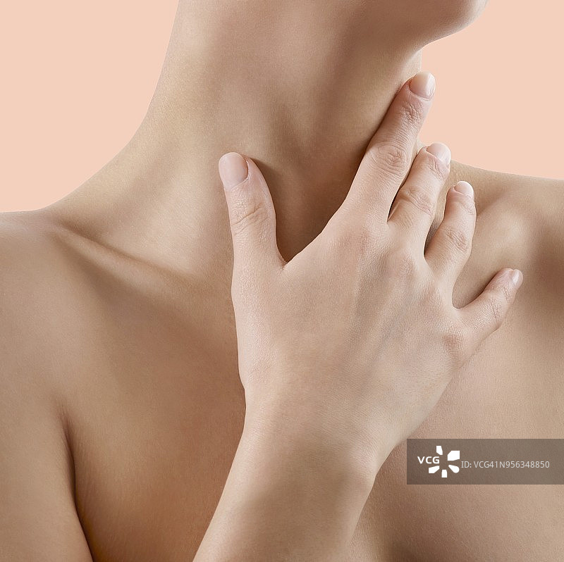 女人检查她的腺体图片素材